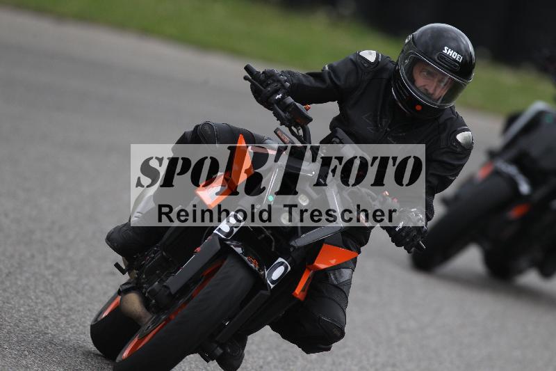 Archiv-2025/10 23.04.2025 Cornu Master School ADR/gruen-vert/30